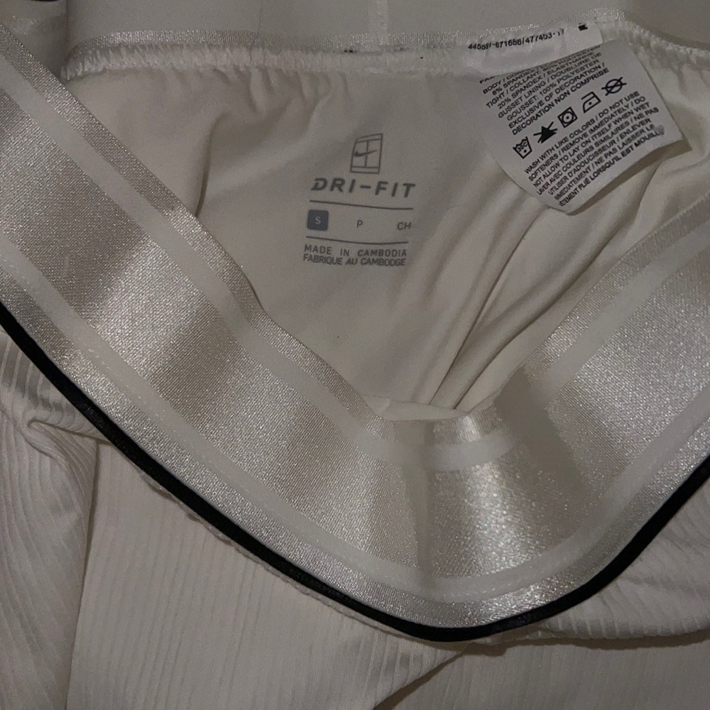 Nike Skirt - Picture 3 of 3